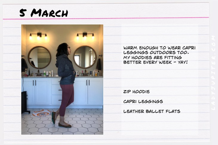 Outfit of the day March 5. #OOTD #dailyoutfit #lululemon #scubahoodie